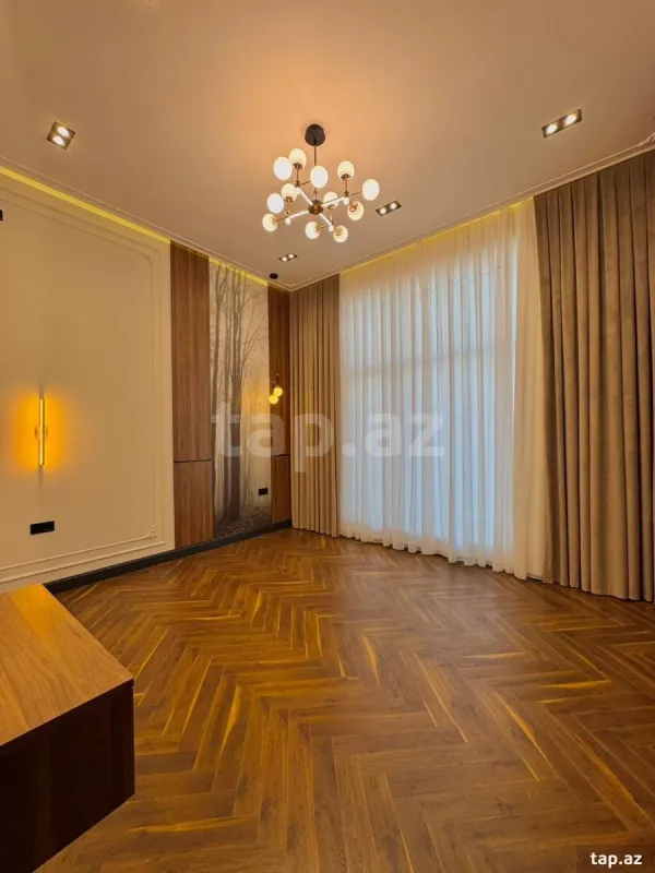 Satılır 5 otaqlı həyət evi