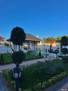 Satılır 5 otaqlı həyət evi