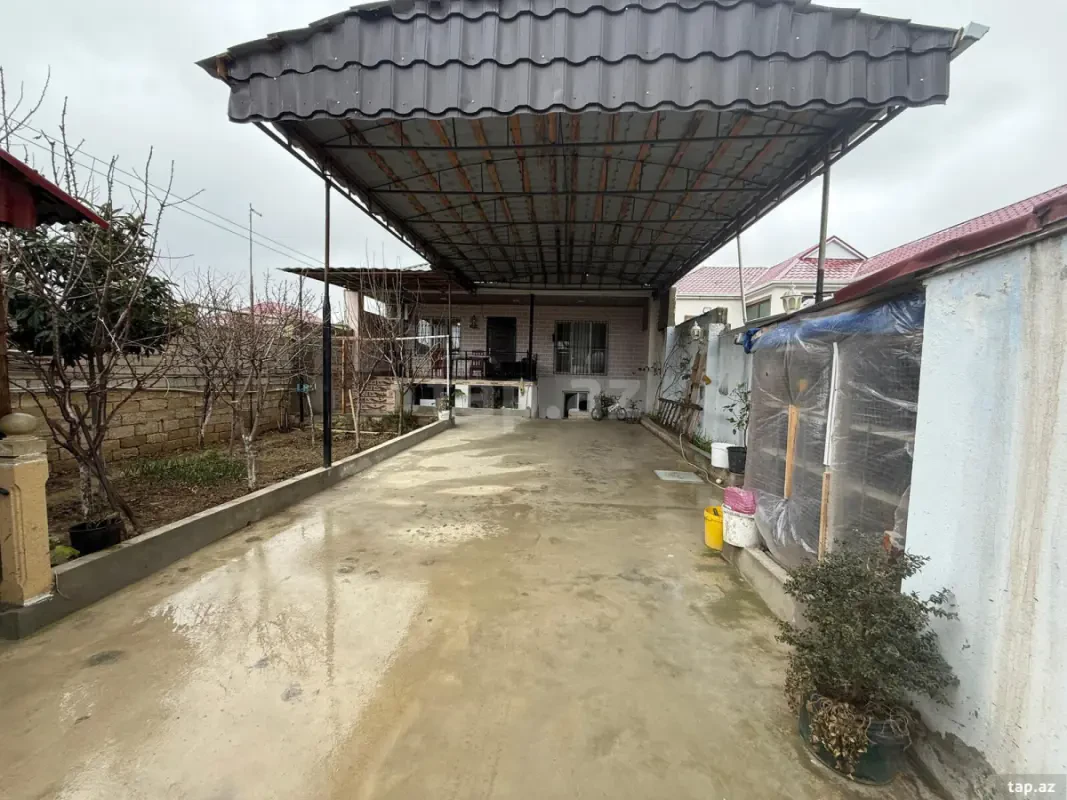 Satılır 4 otaqlı həyət evi 150 m²