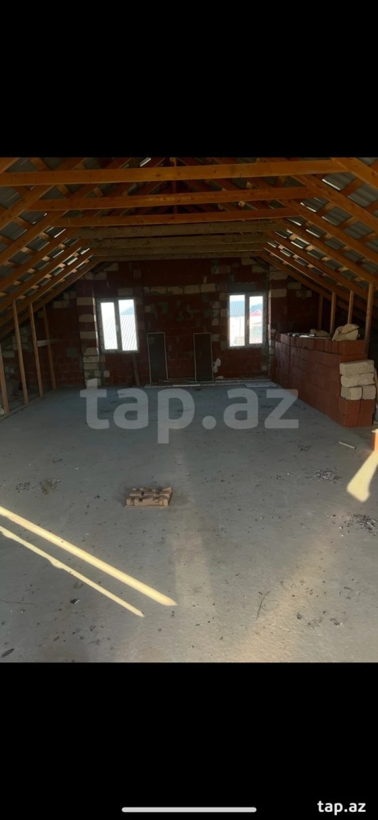 Satılır 4 otaqlı həyət evi