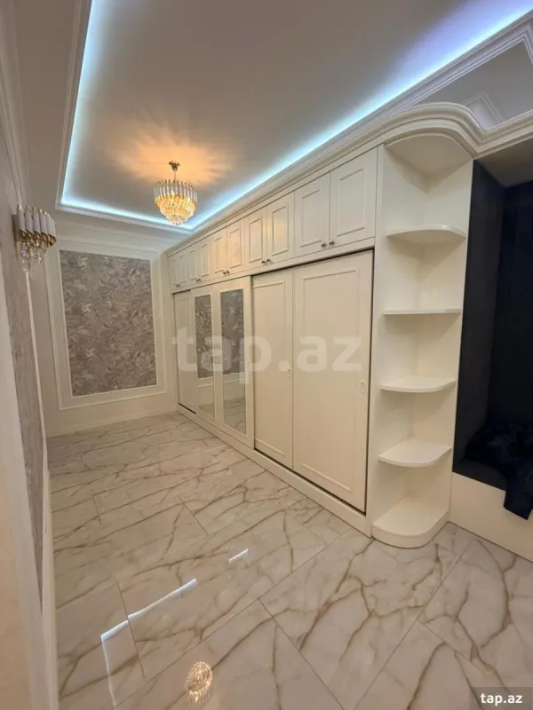 Kirayə verilir 2 otaqlı yeni tikili 130 m²