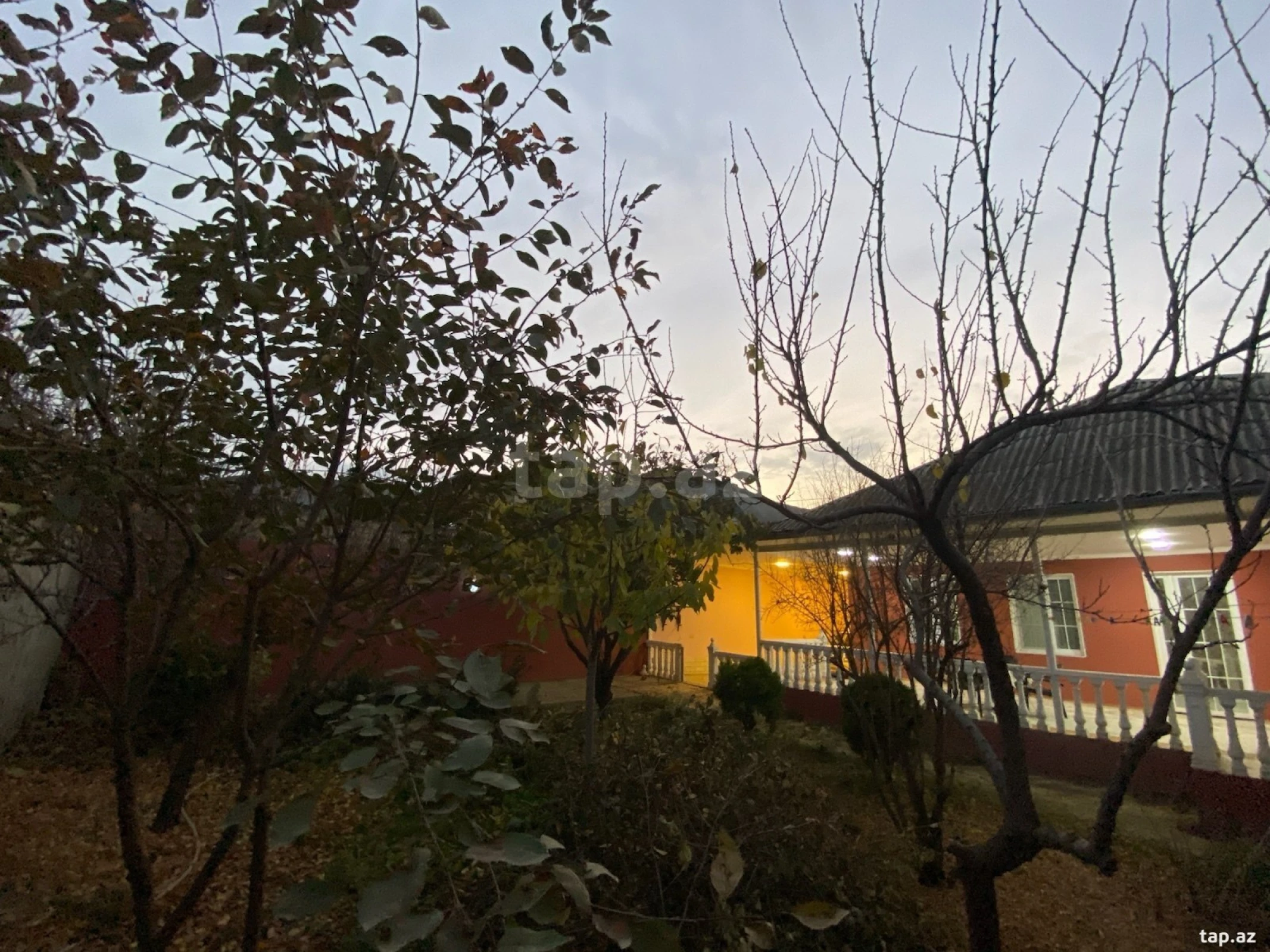 Satılır 3 otaqlı həyət evi