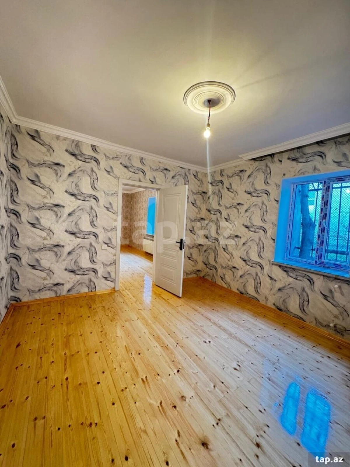 Satılır 4 otaqlı həyət evi