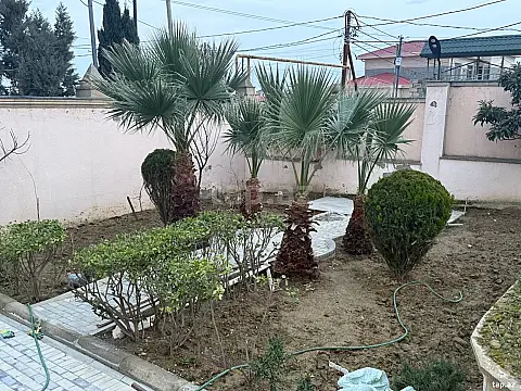 Satılır 6 otaqlı həyət evi