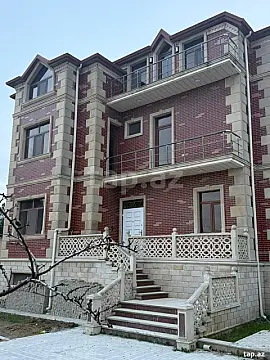 Satılır 6 otaqlı həyət evi