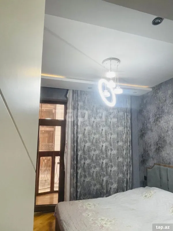 Satılır 2 otaqlı yeni tikili 60 m²