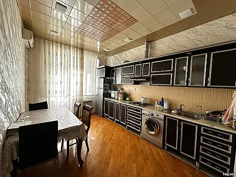 Satılır 3 otaqlı yeni tikili 125 m²
