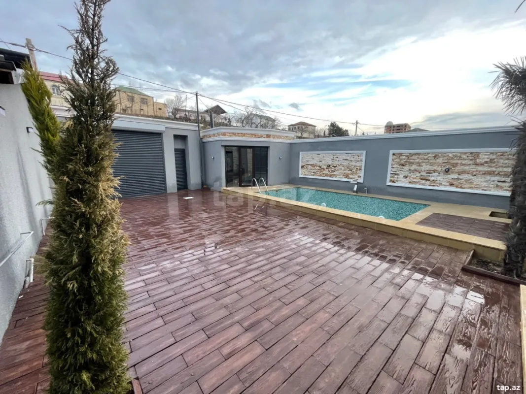 Satılır 5 otaqlı həyət evi