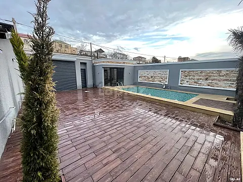 Satılır 5 otaqlı həyət evi