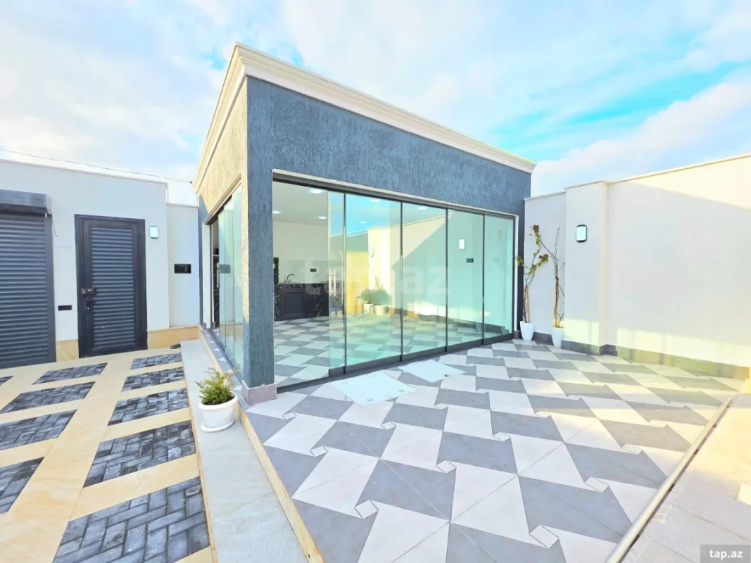 Satılır 5 otaqlı həyət evi 200 m²