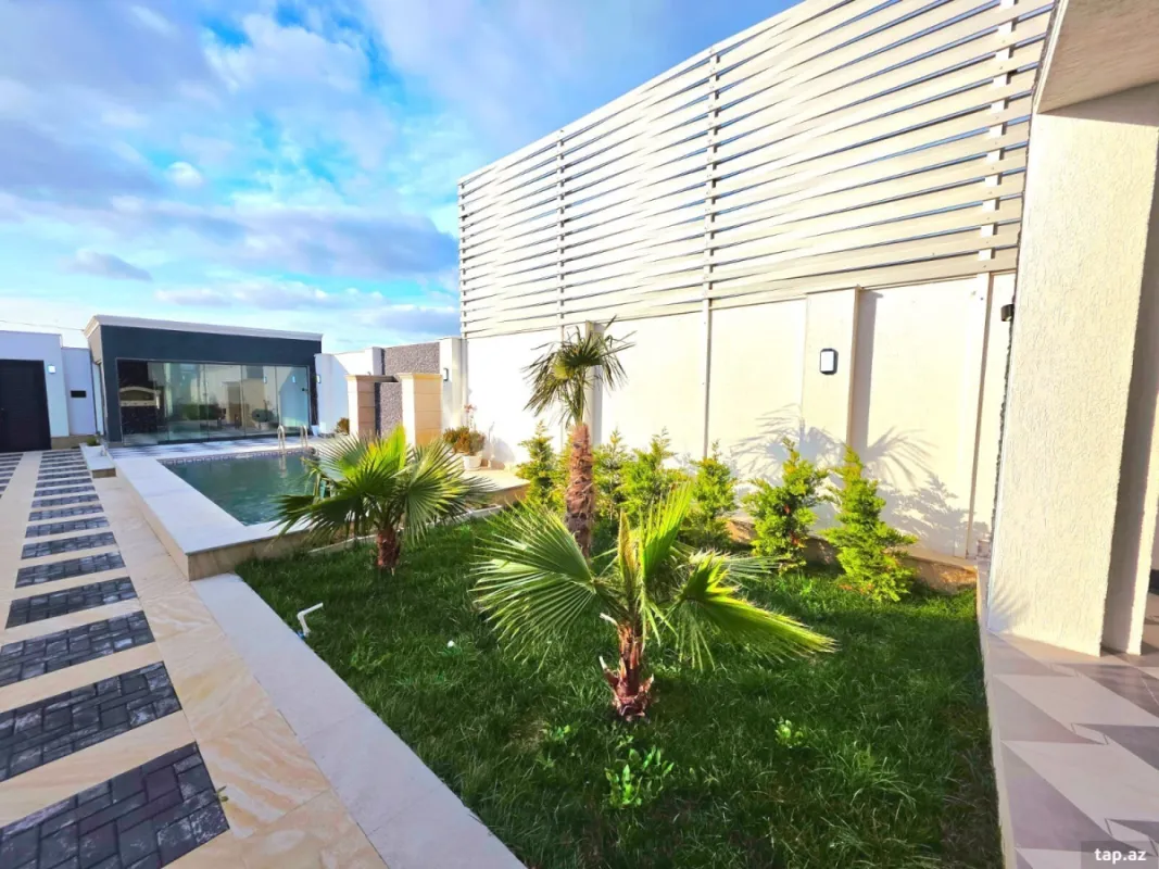 Satılır 5 otaqlı həyət evi 200 m²