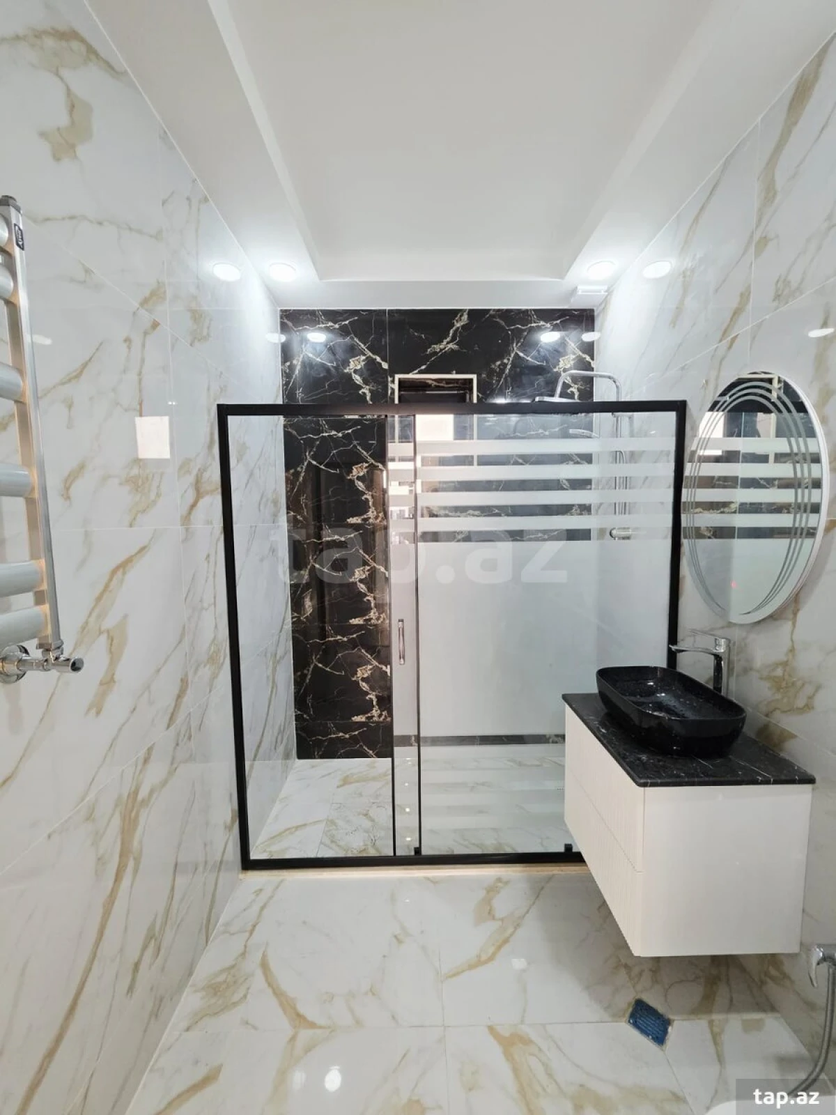 Satılır 5 otaqlı həyət evi 200 m²