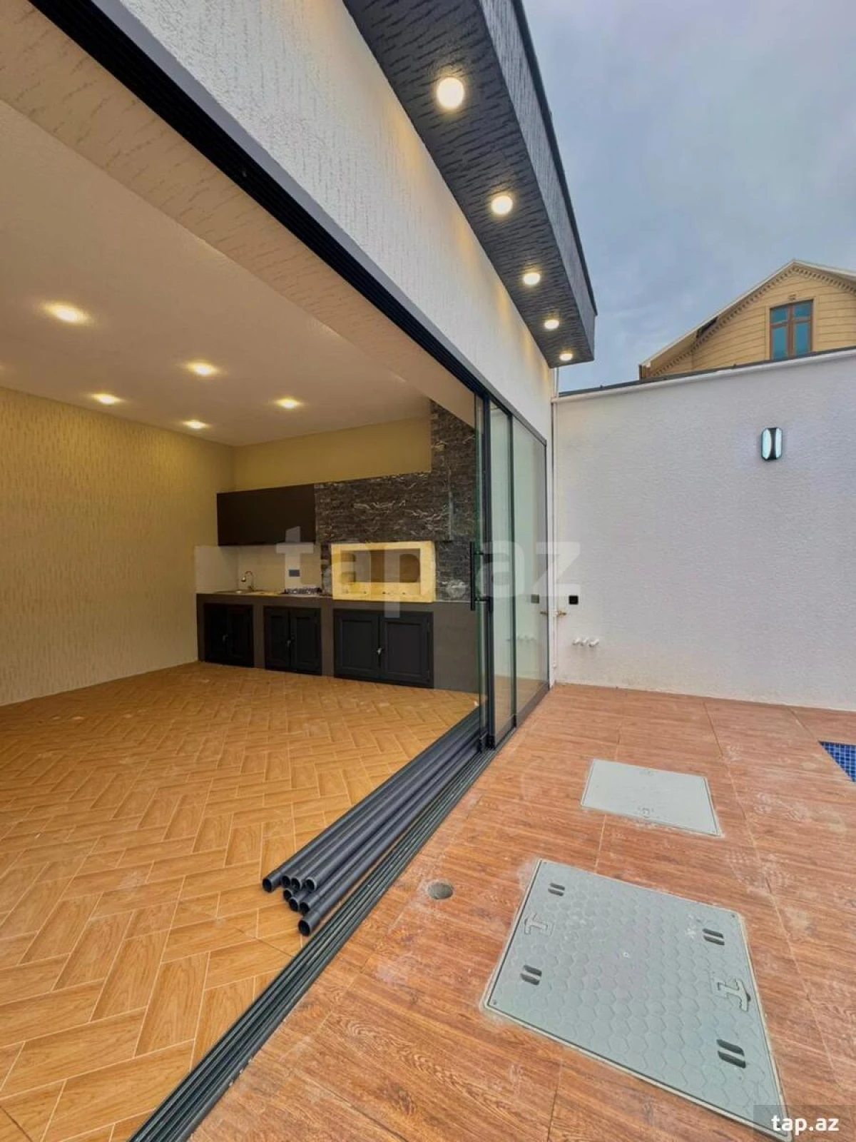 Satılır 4 otaqlı həyət evi