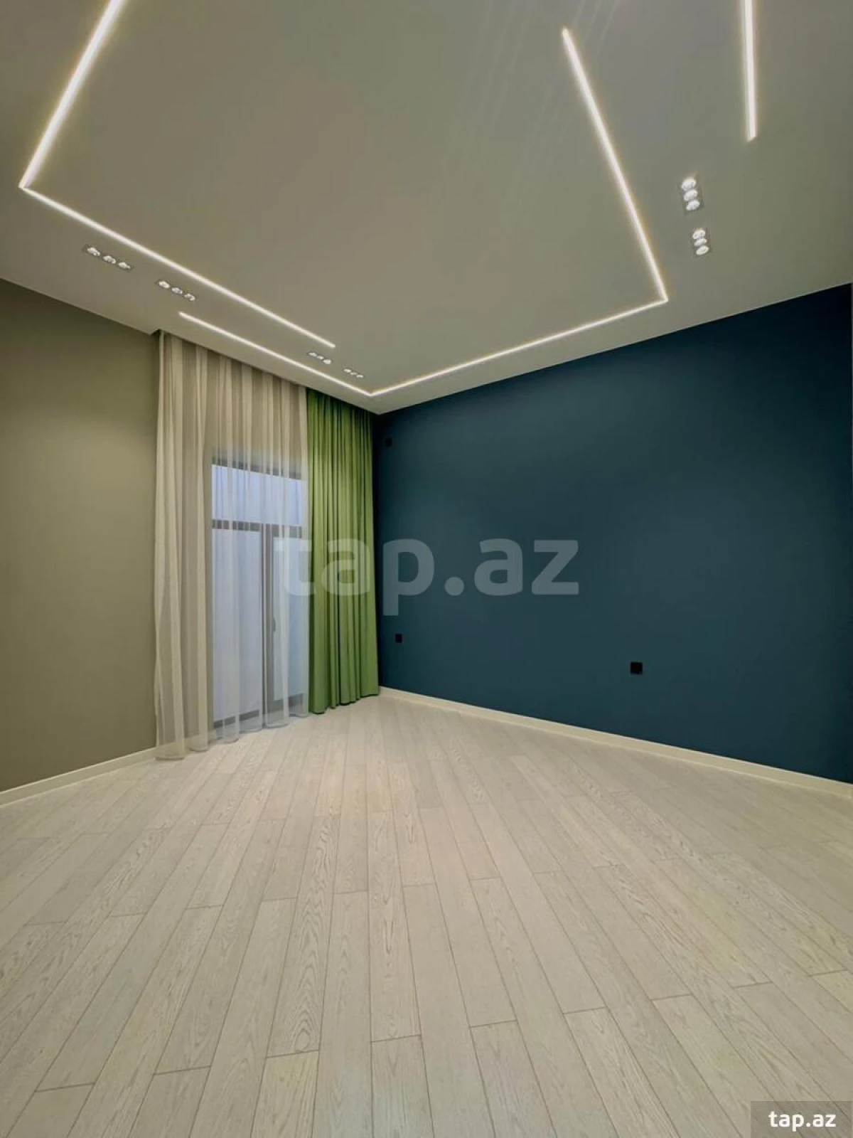 Satılır 4 otaqlı həyət evi