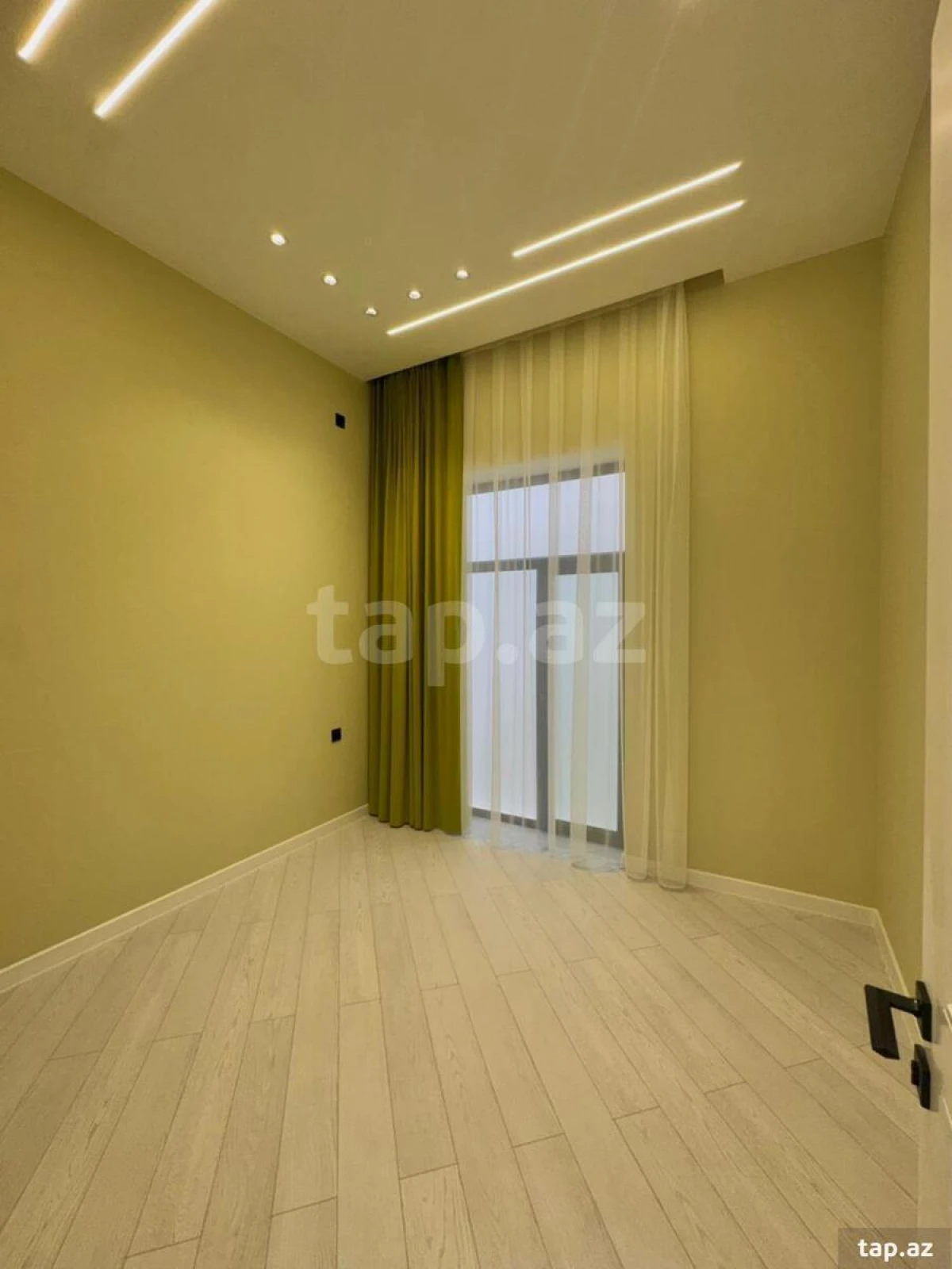 Satılır 4 otaqlı həyət evi