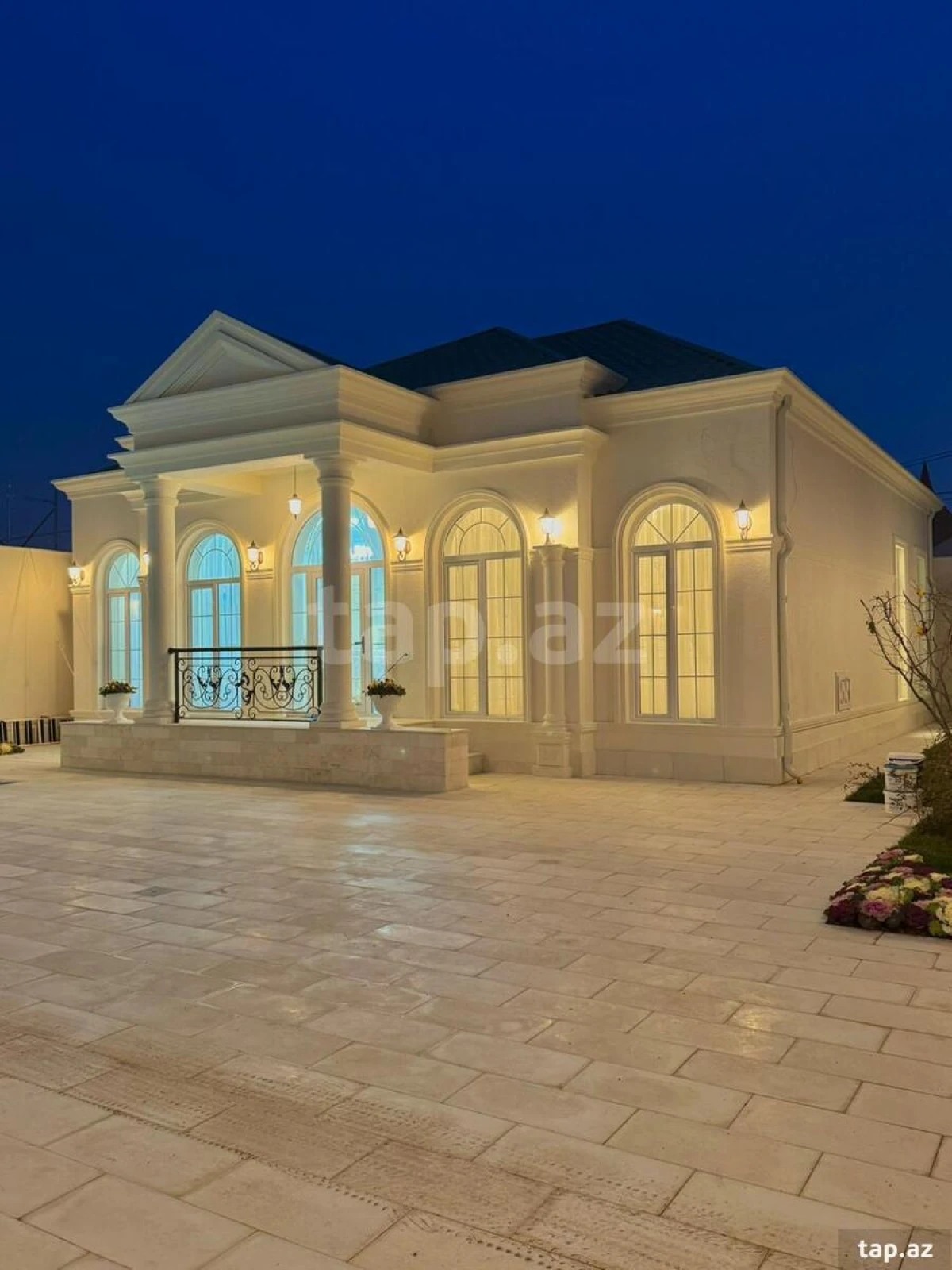 Satılır 4 otaqlı həyət evi