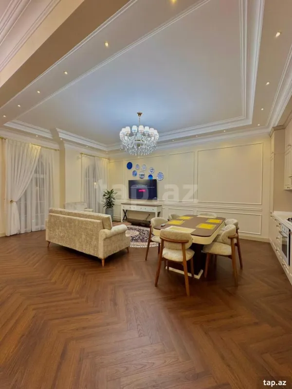 Satılır 4 otaqlı həyət evi