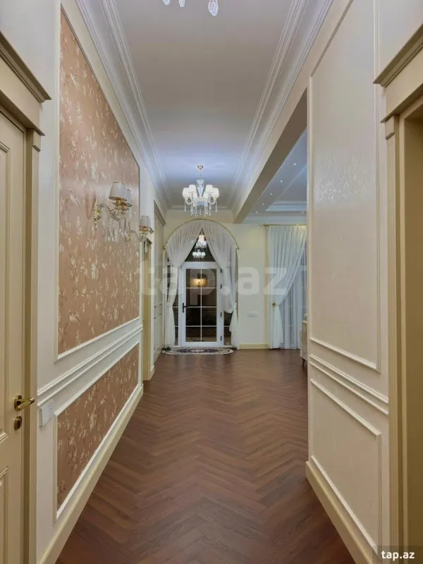 Satılır 4 otaqlı həyət evi