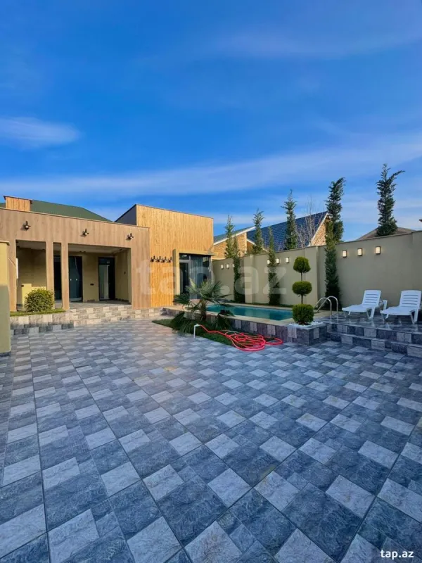 Satılır 4 otaqlı həyət evi