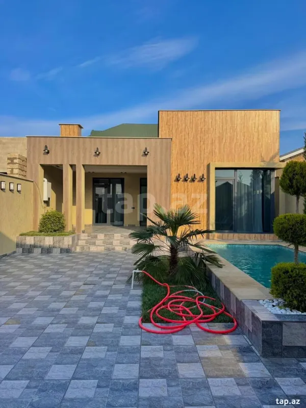 Satılır 4 otaqlı həyət evi