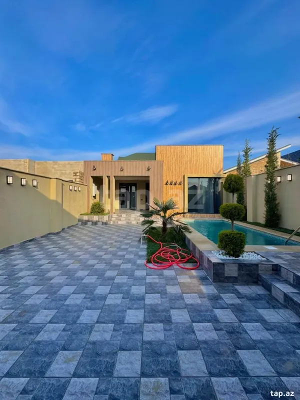 Satılır 4 otaqlı həyət evi