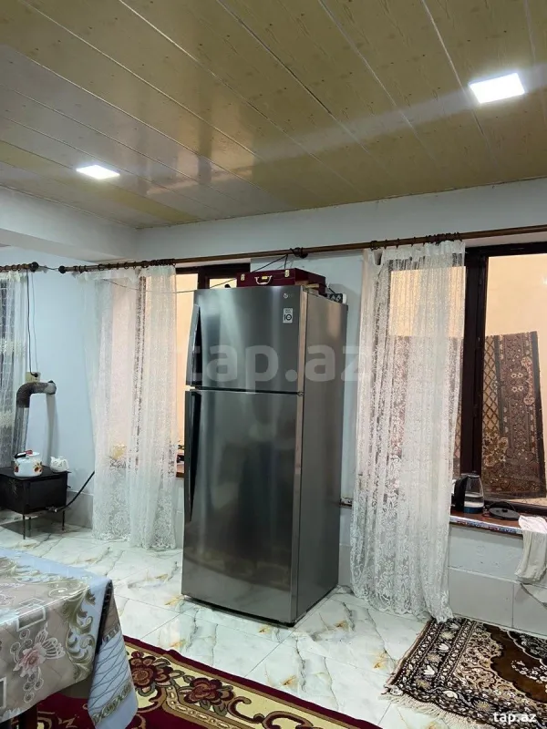 Satılır 4 otaqlı həyət evi