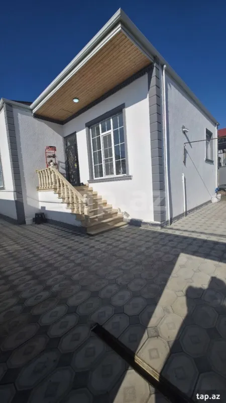 Satılır 4 otaqlı həyət evi 102 m²