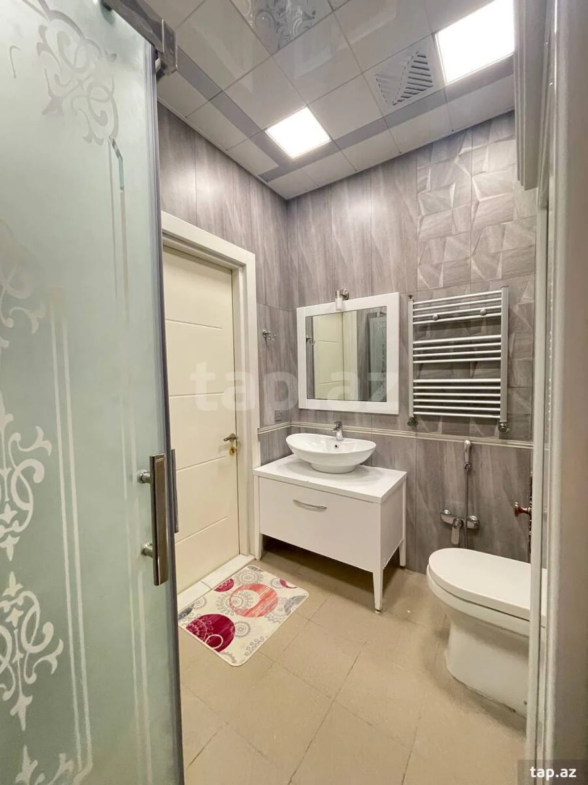 Satılır 3 otaqlı yeni tikili 140 m²