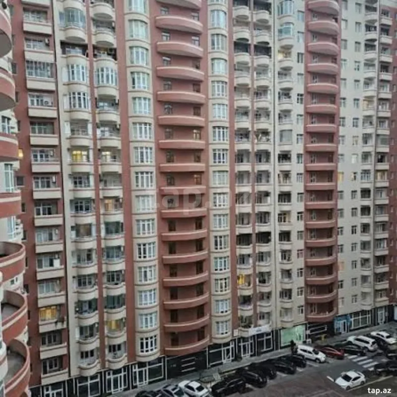 Satılır 3 otaqlı yeni tikili 140 m²