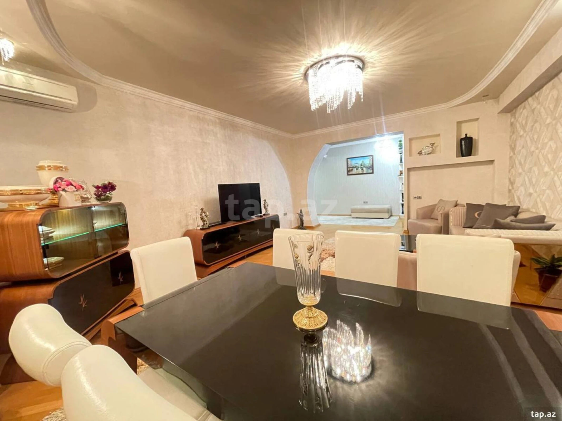 Satılır 3 otaqlı yeni tikili 140 m²