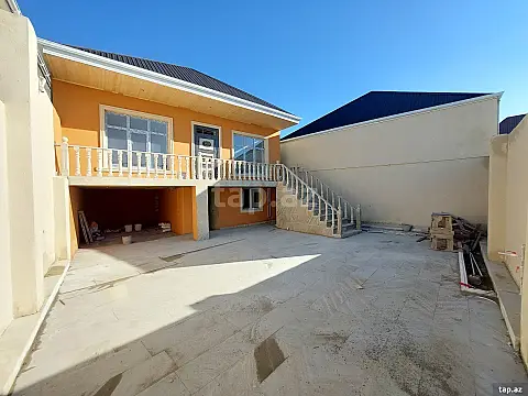Satılır 4 otaqlı həyət evi
