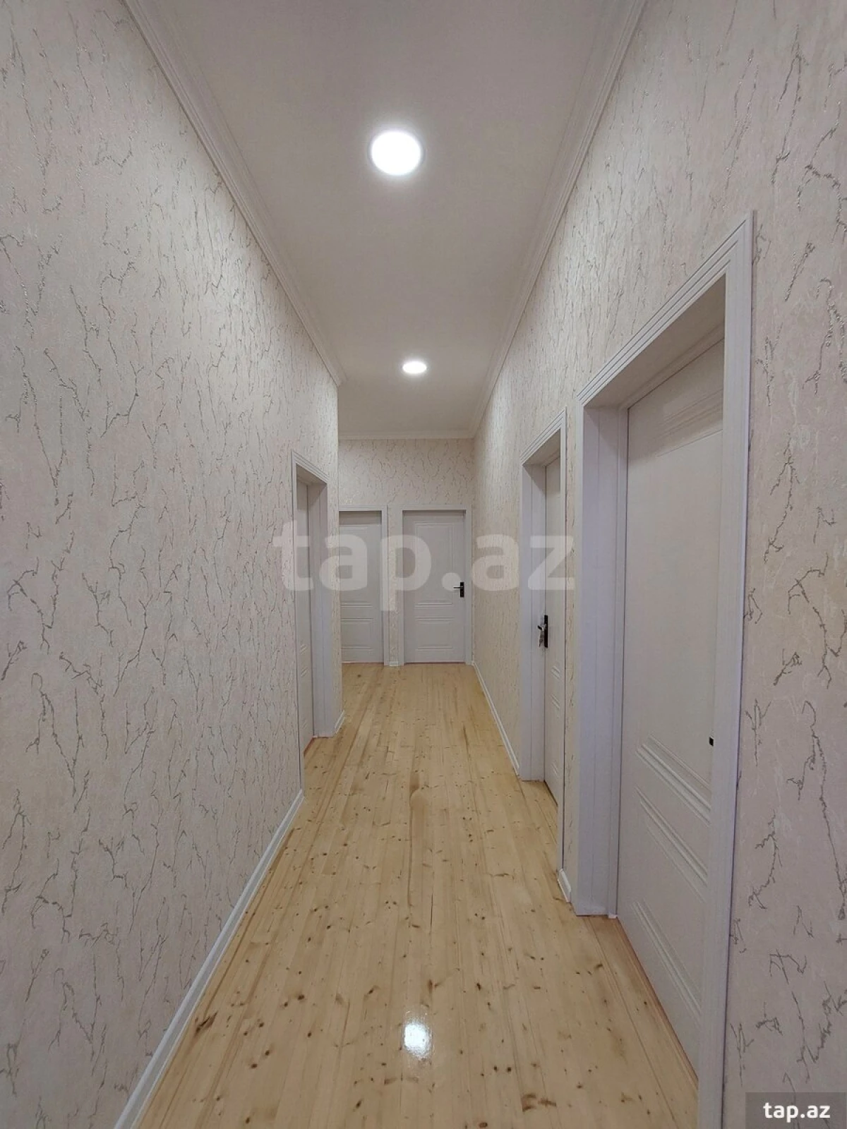 Satılır 4 otaqlı həyət evi