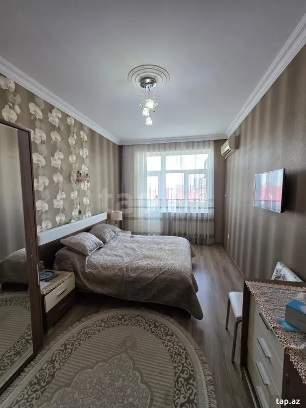 Satılır 6 otaqlı mənzil 105 m²