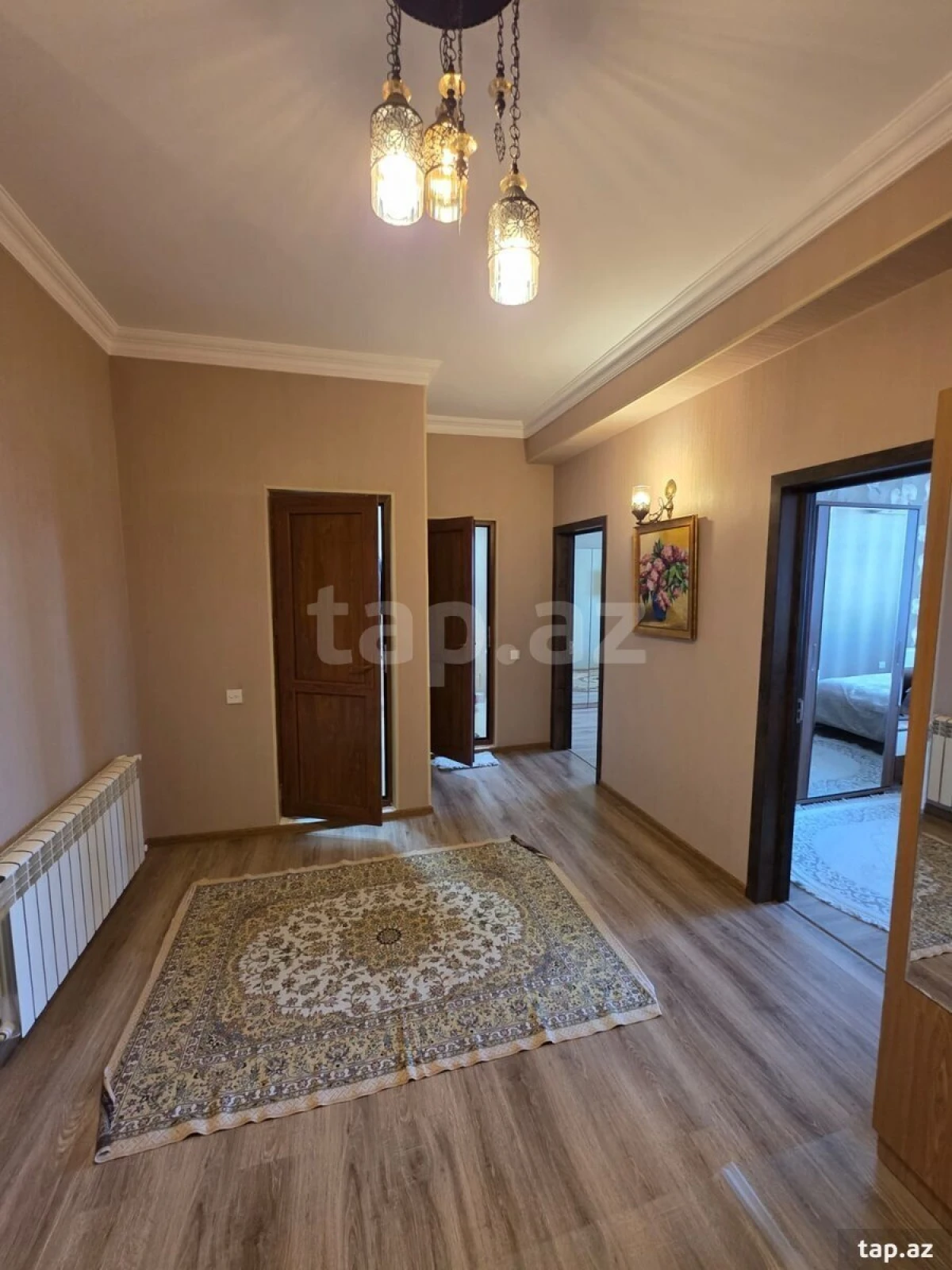 Satılır 6 otaqlı mənzil 105 m²