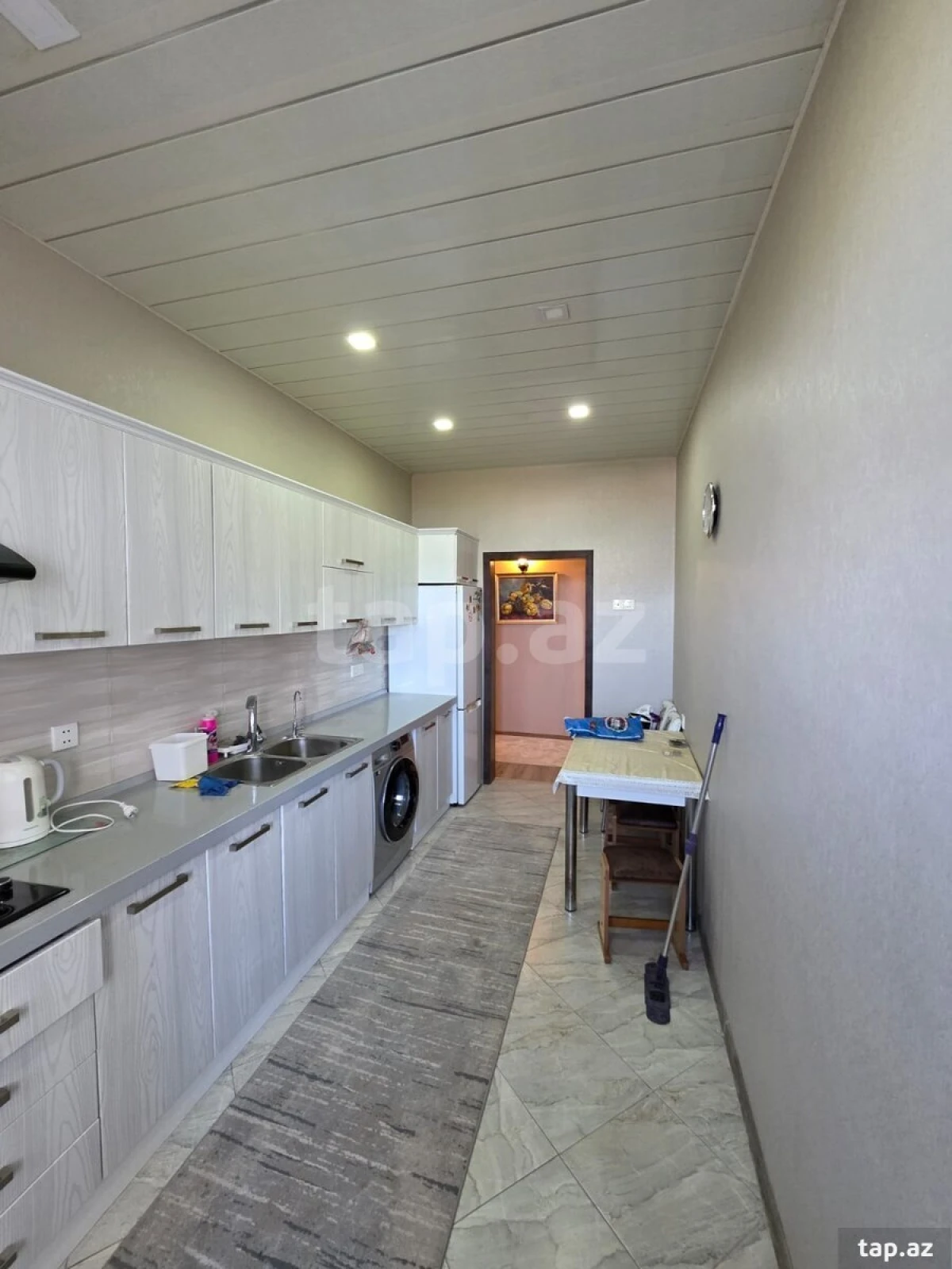 Satılır 6 otaqlı mənzil 105 m²