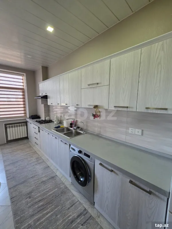 Satılır 6 otaqlı mənzil 105 m²
