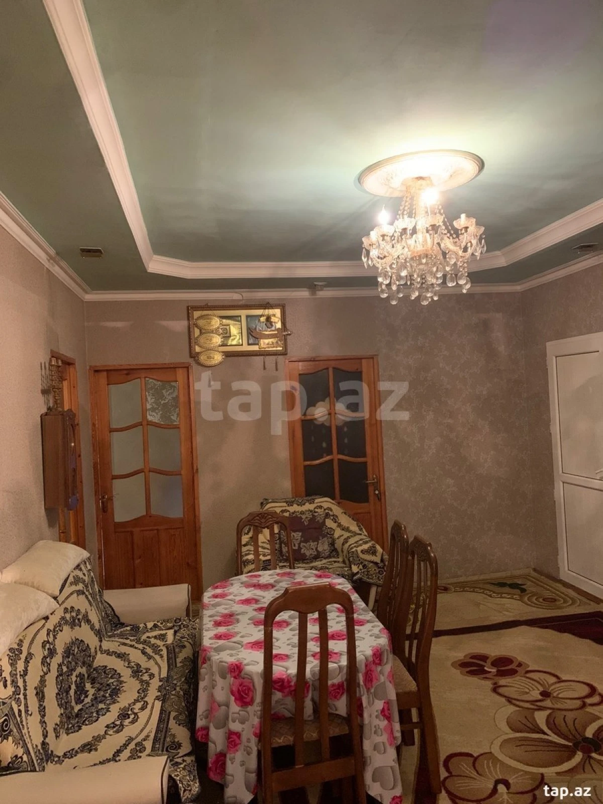 Satılır 5 otaqlı həyət evi