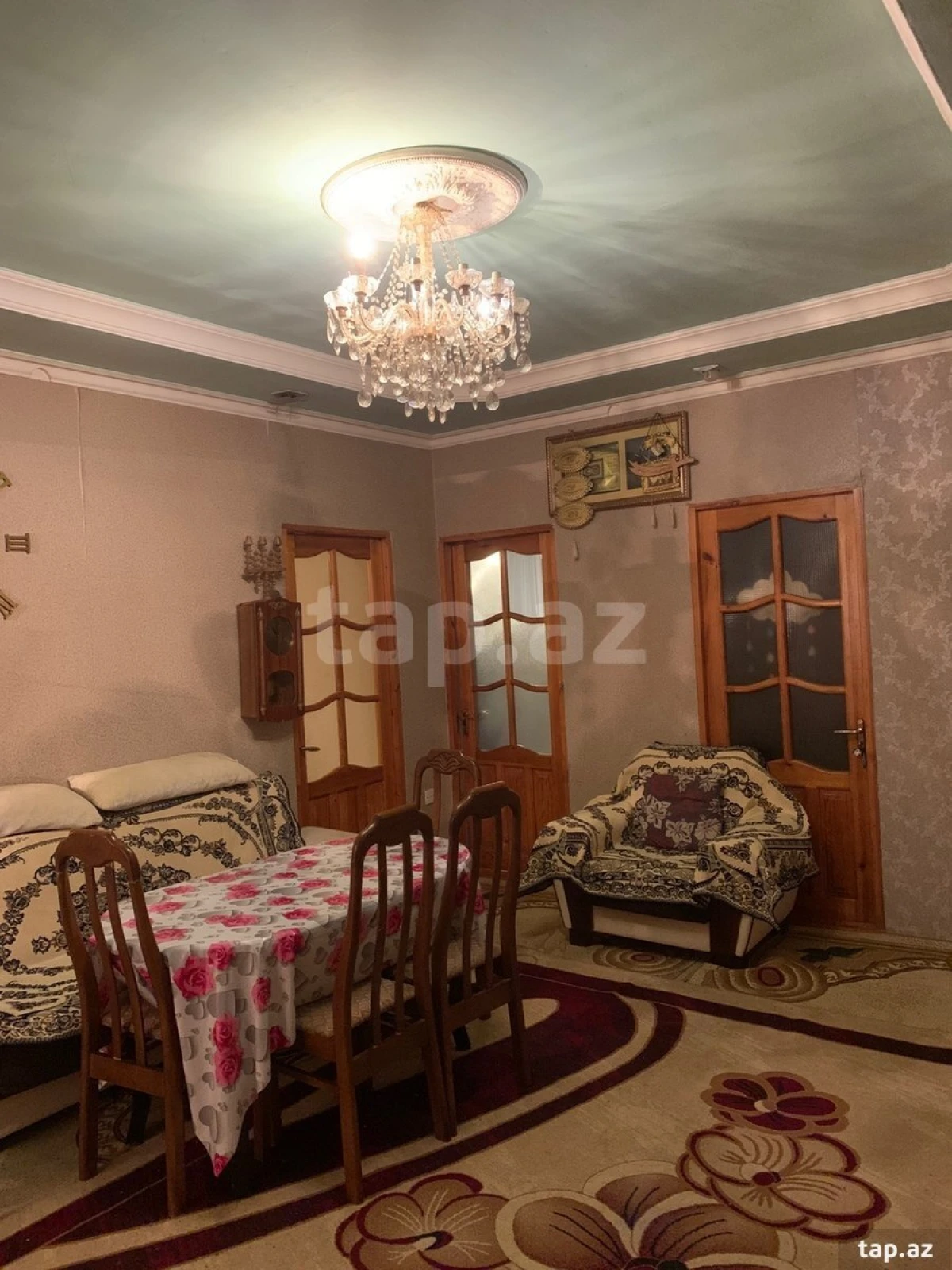 Satılır 5 otaqlı həyət evi