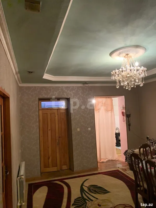 Satılır 5 otaqlı həyət evi