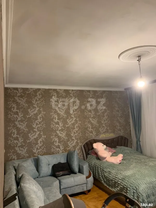 Satılır 5 otaqlı həyət evi