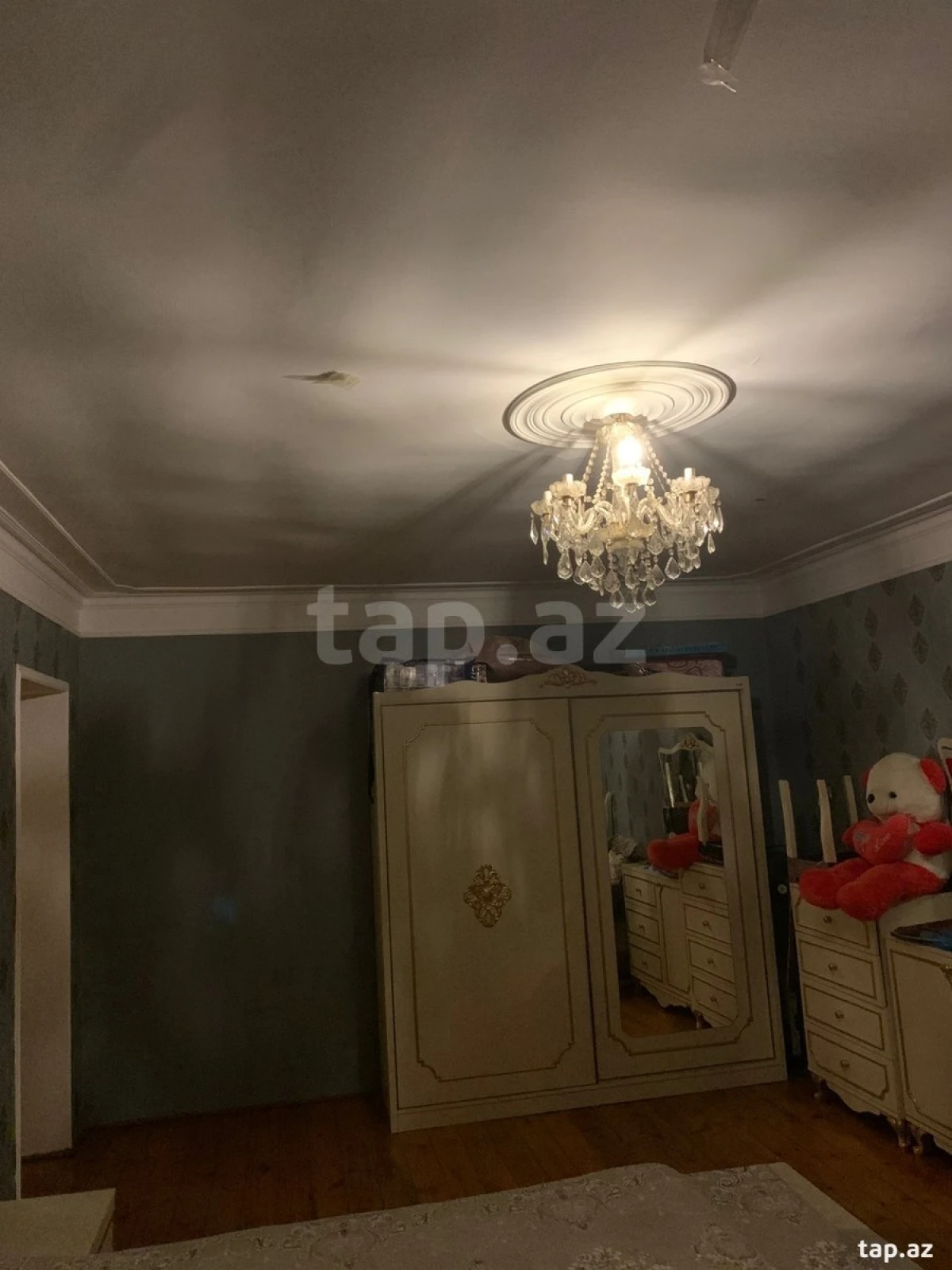 Satılır 5 otaqlı həyət evi