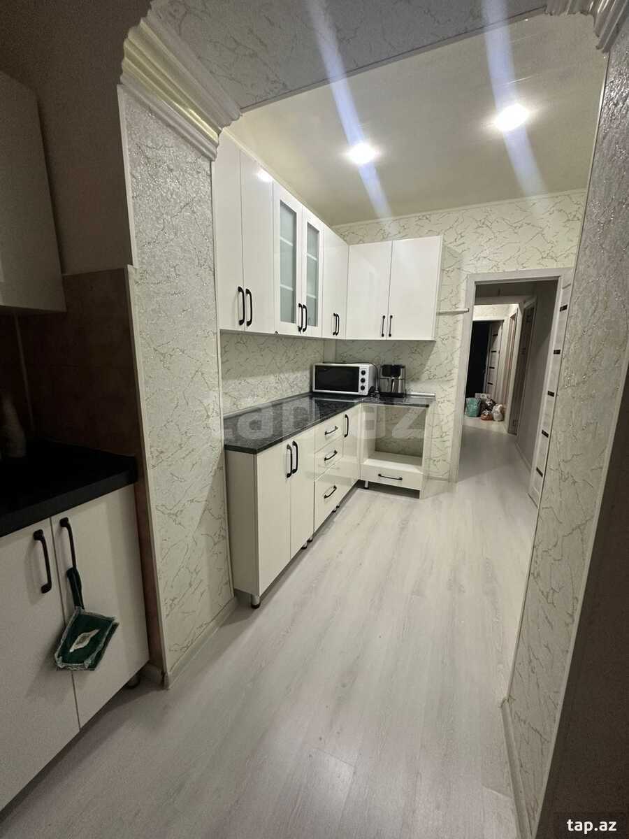 Satılır 3 otaqlı mənzil 76 m²