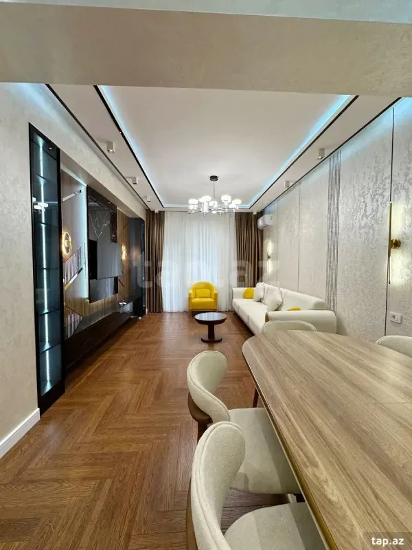Satılır 3 otaqlı yeni tikili 138 m²