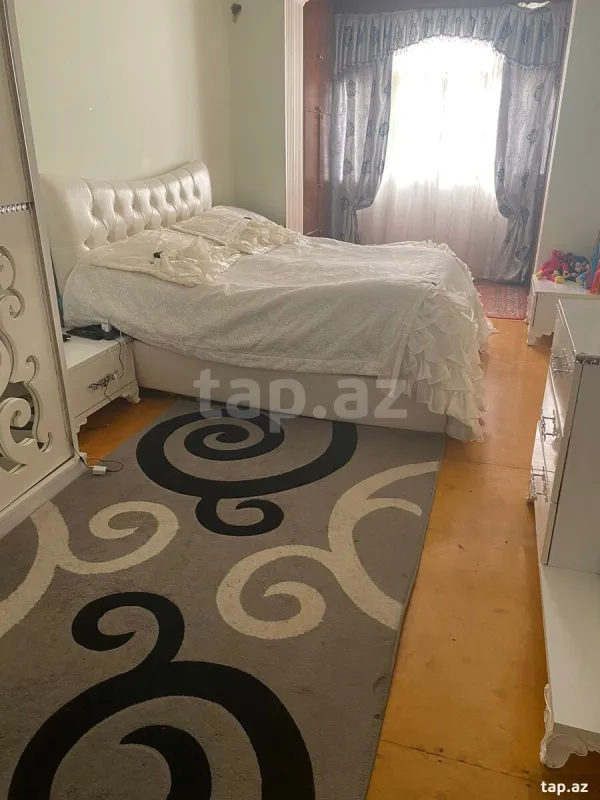 Satılır 3 otaqlı mənzil 74 m²
