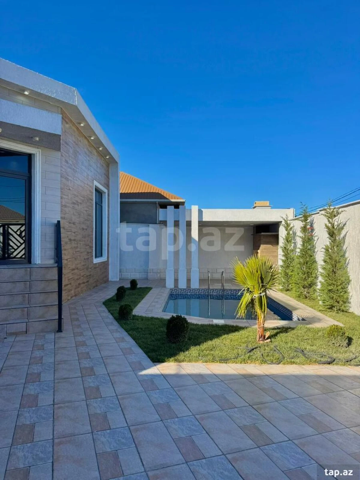 Satılır 3 otaqlı həyət evi