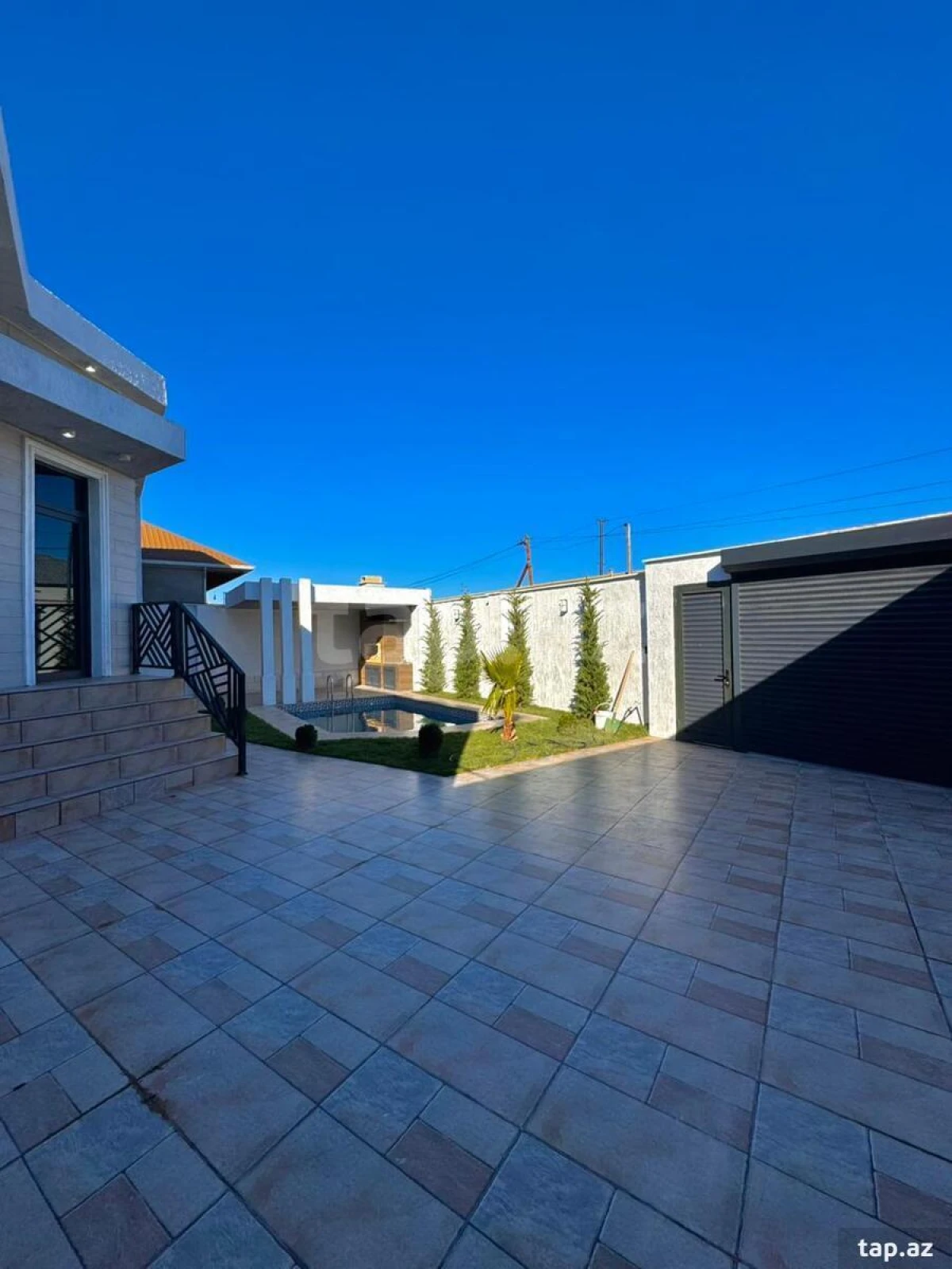 Satılır 3 otaqlı həyət evi