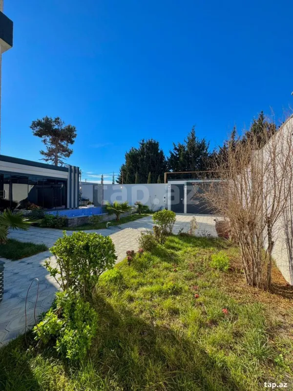 Satılır 4 otaqlı həyət evi