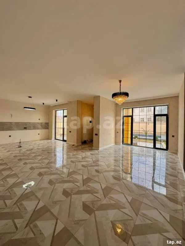 Satılır 4 otaqlı həyət evi