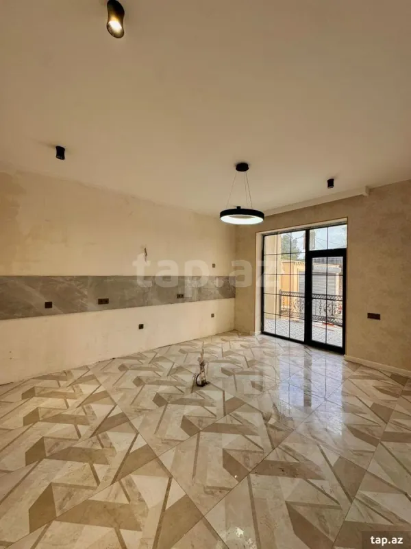 Satılır 4 otaqlı həyət evi