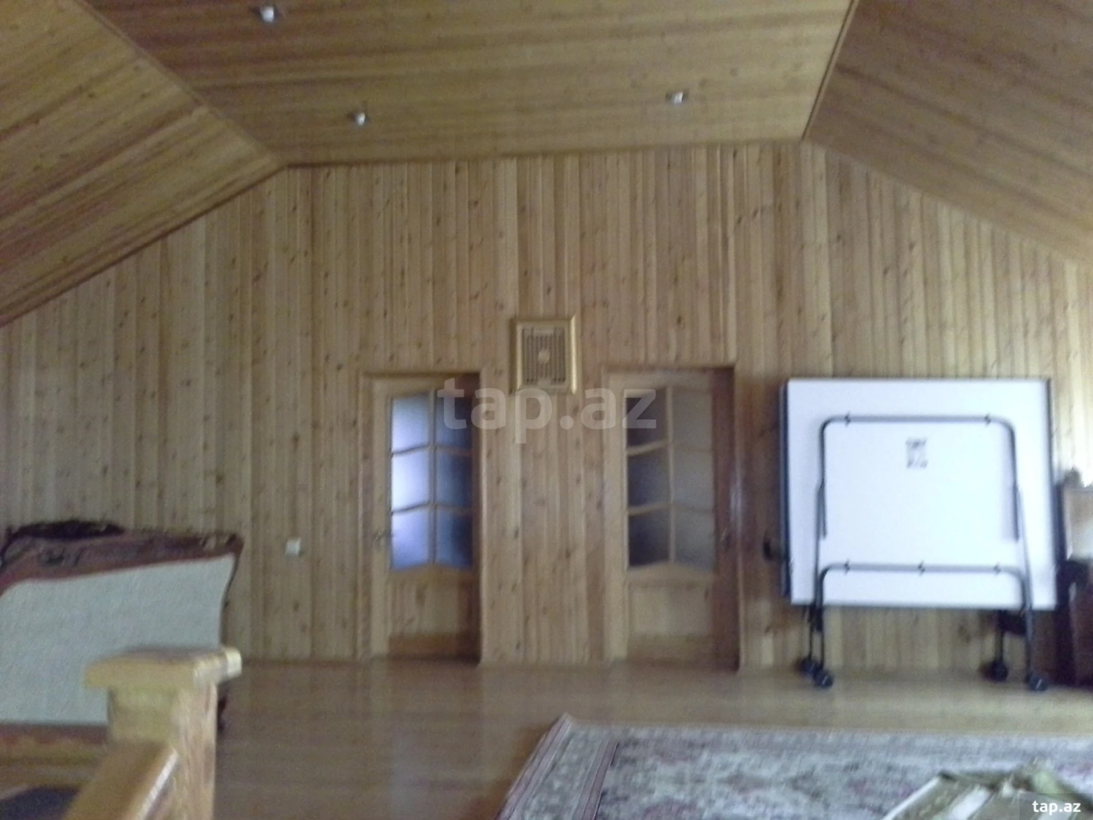 Satılır 6 otaqlı həyət evi